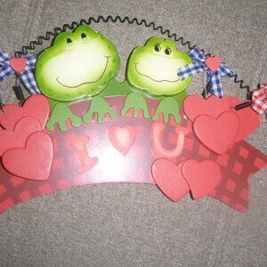 Valentine Frog Wall Hanging